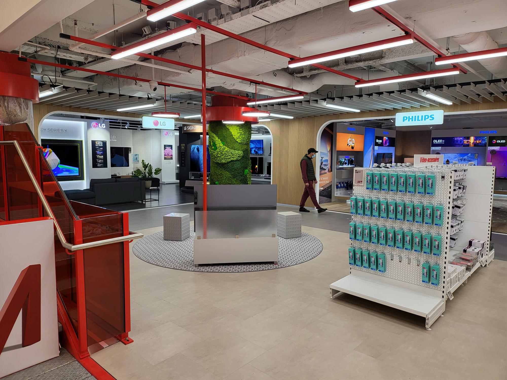 Retail Review: MediaMarkt in Rotterdam